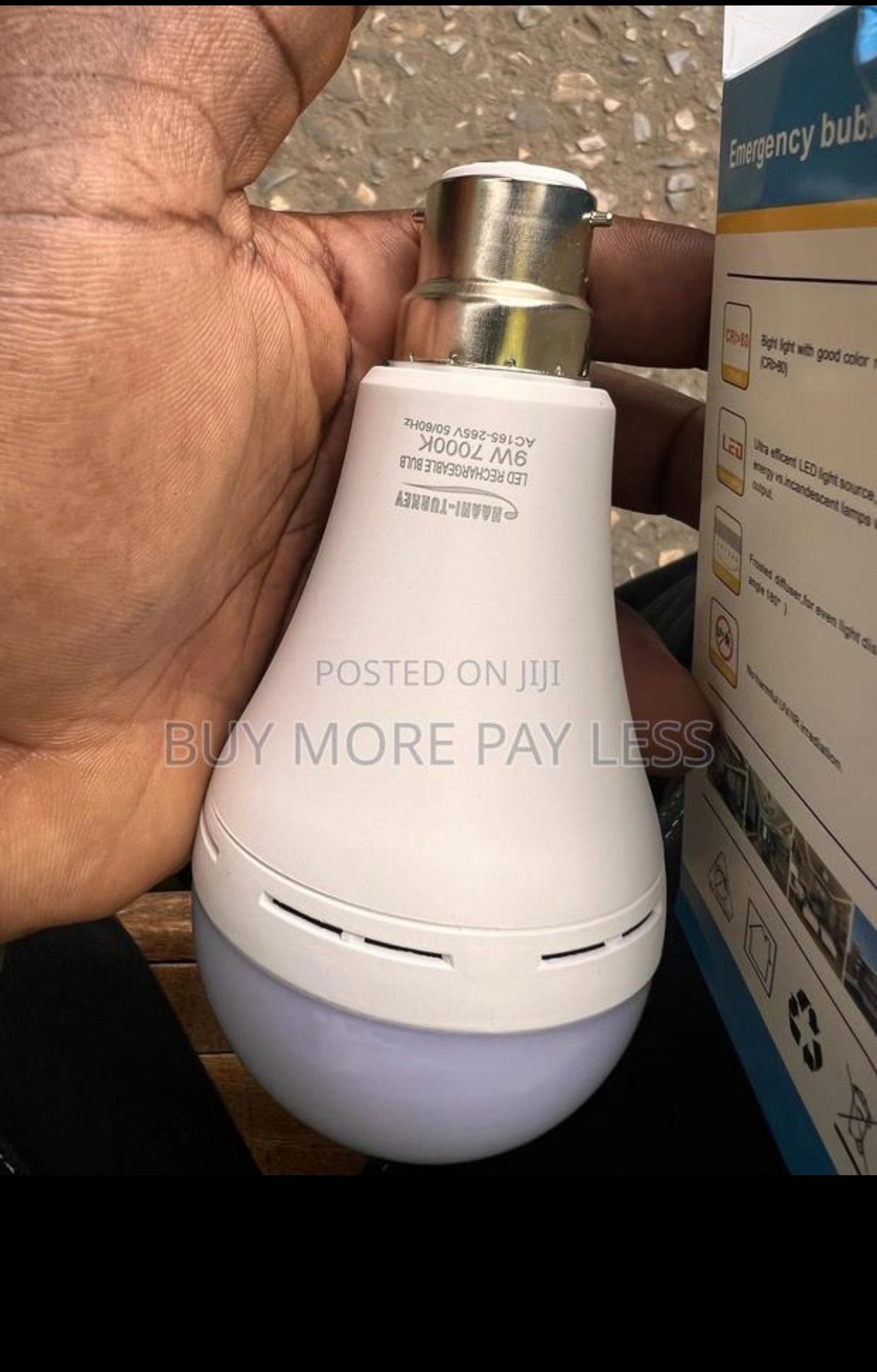 9watts LED chargeable bulb