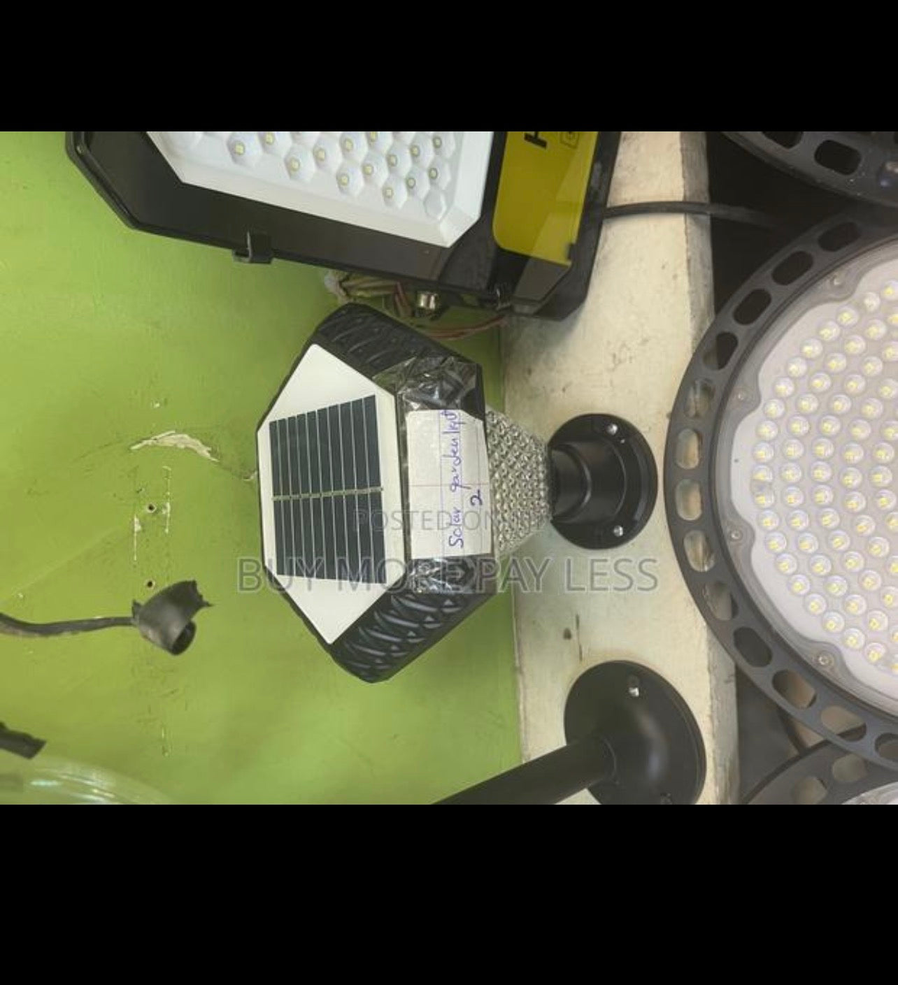 Solar garden lights