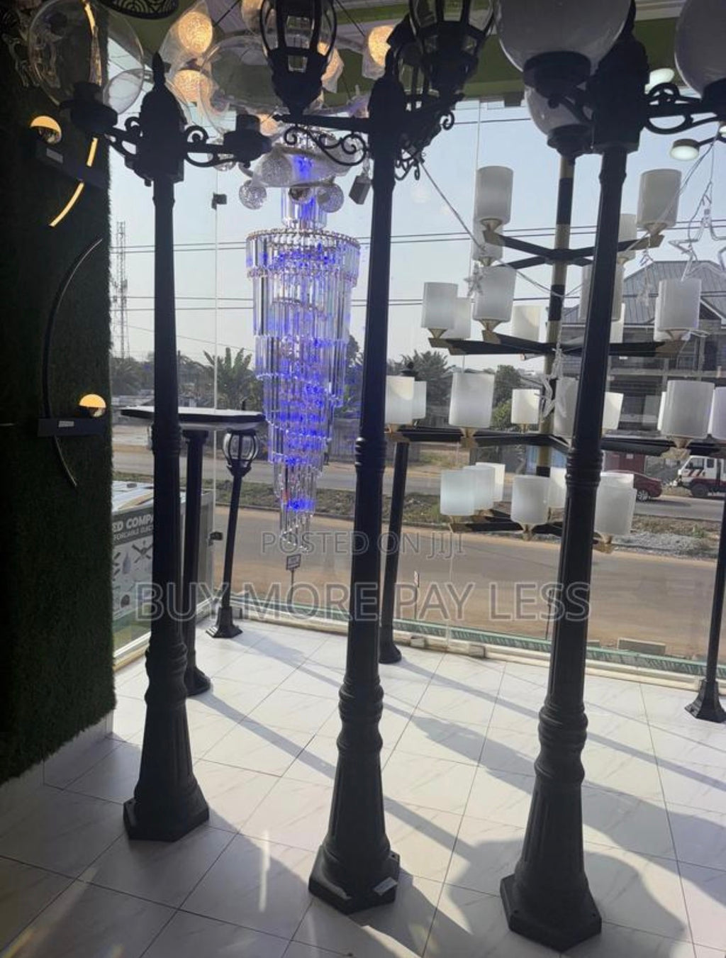 6ft standing garden light