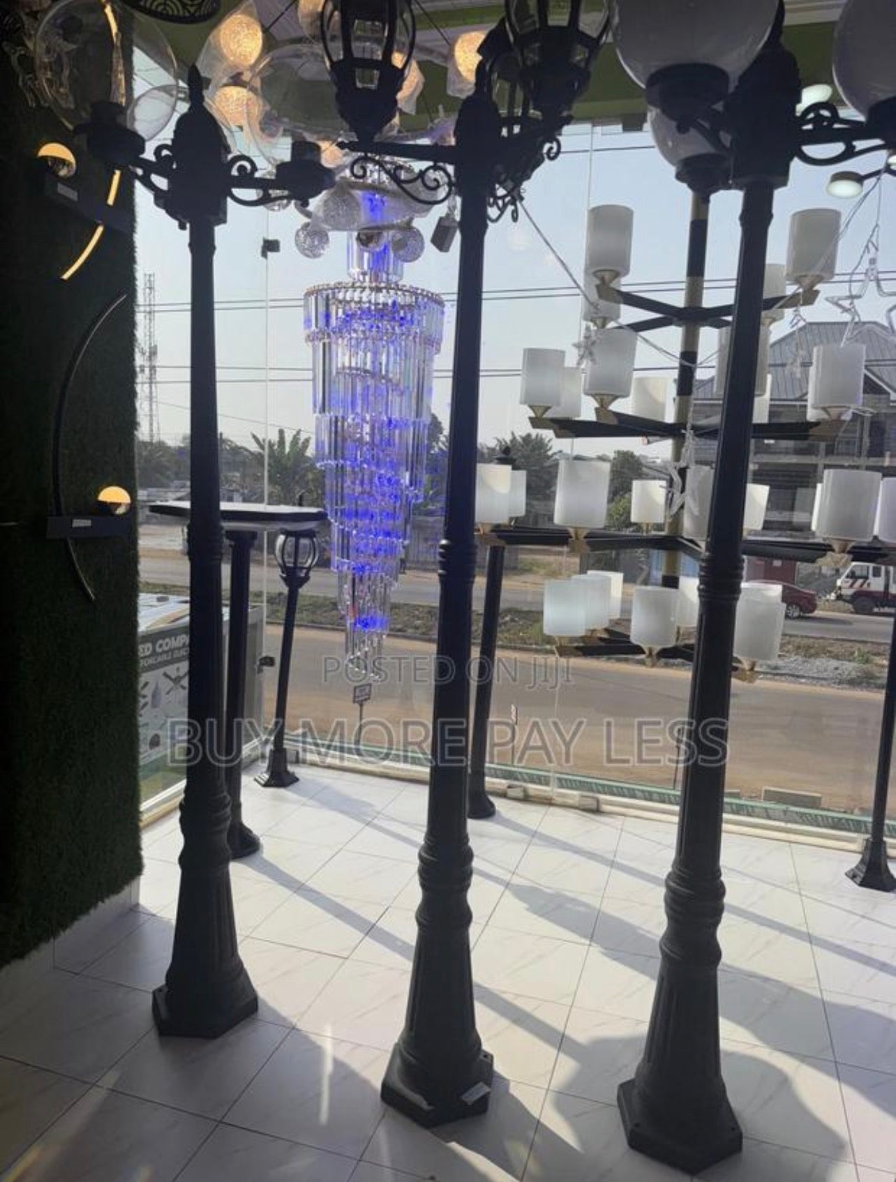 6ft standing garden light