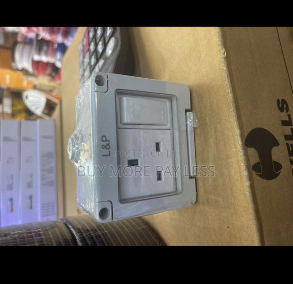 IP65 waterproof single socket
