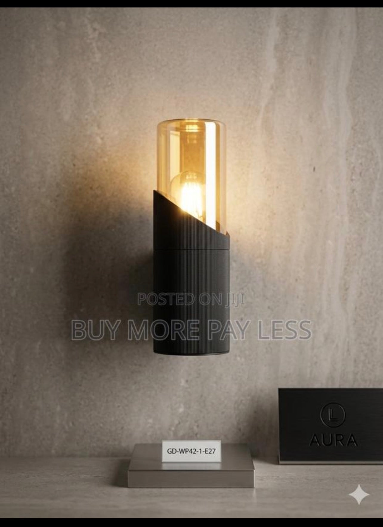 Outdoor wall light sconce