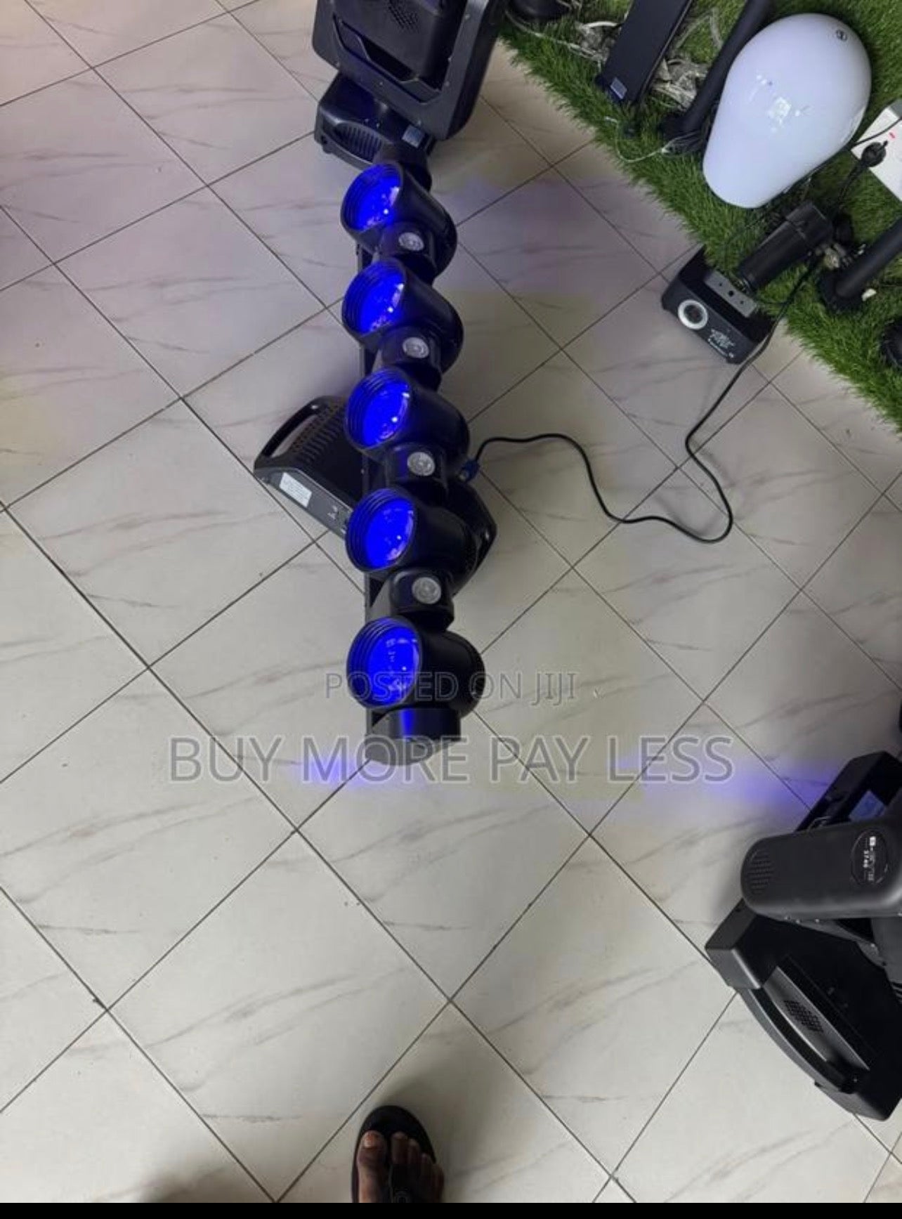 LED moving bar light