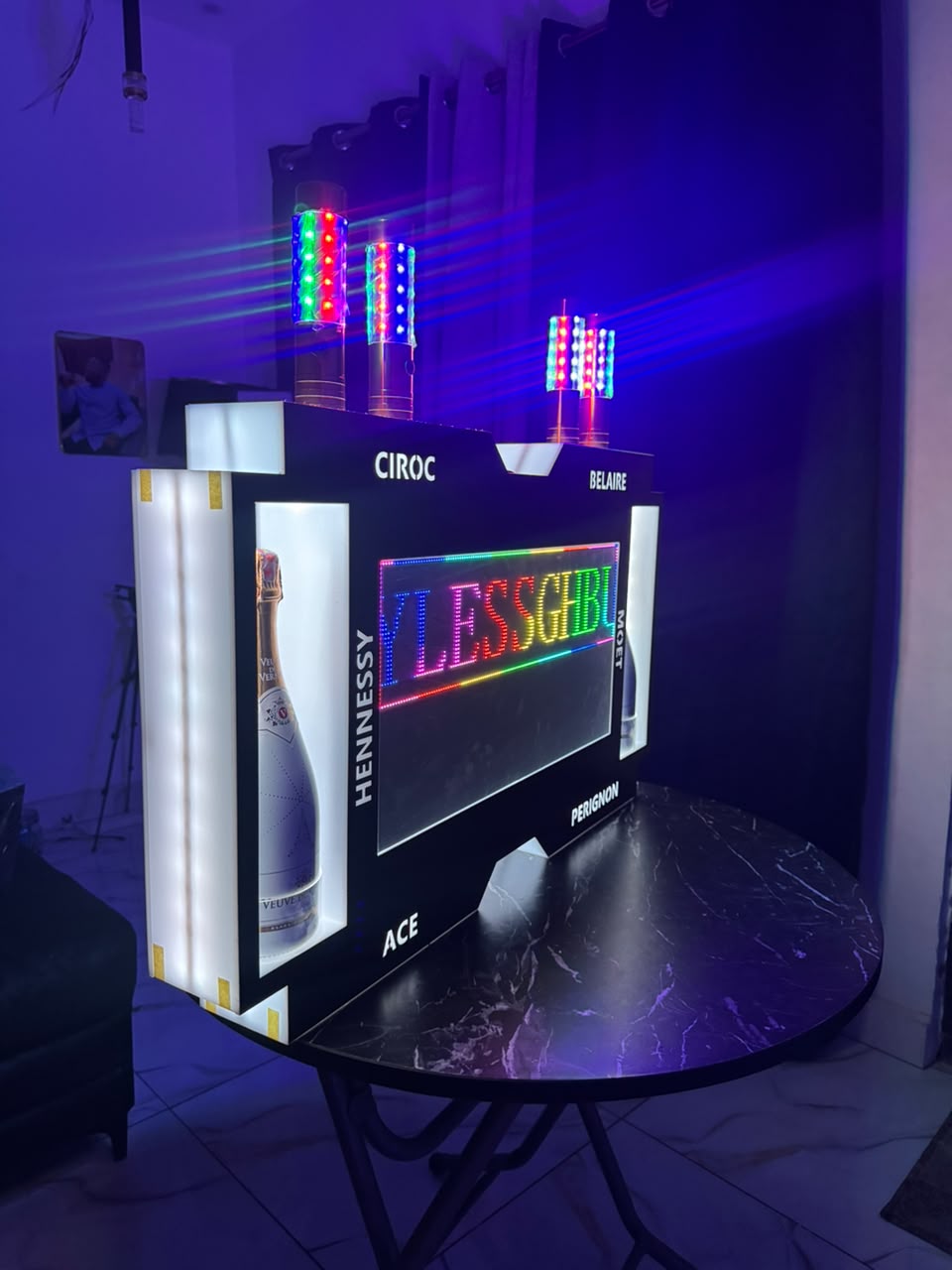 Programmable LED VIP bottle presenter sign