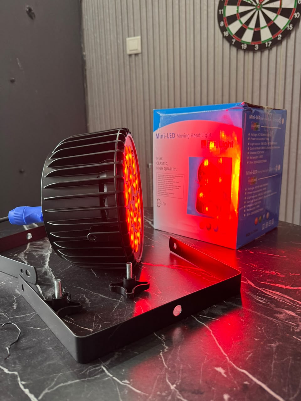 Professional 18-LED PAR Stage Light